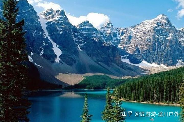 新疆这个景区名气很大，四季风景不同